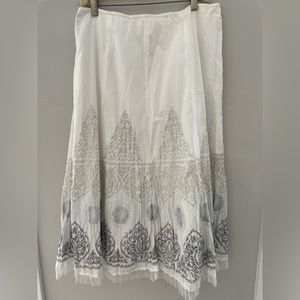 Elegant White and Gray Women's Skirt